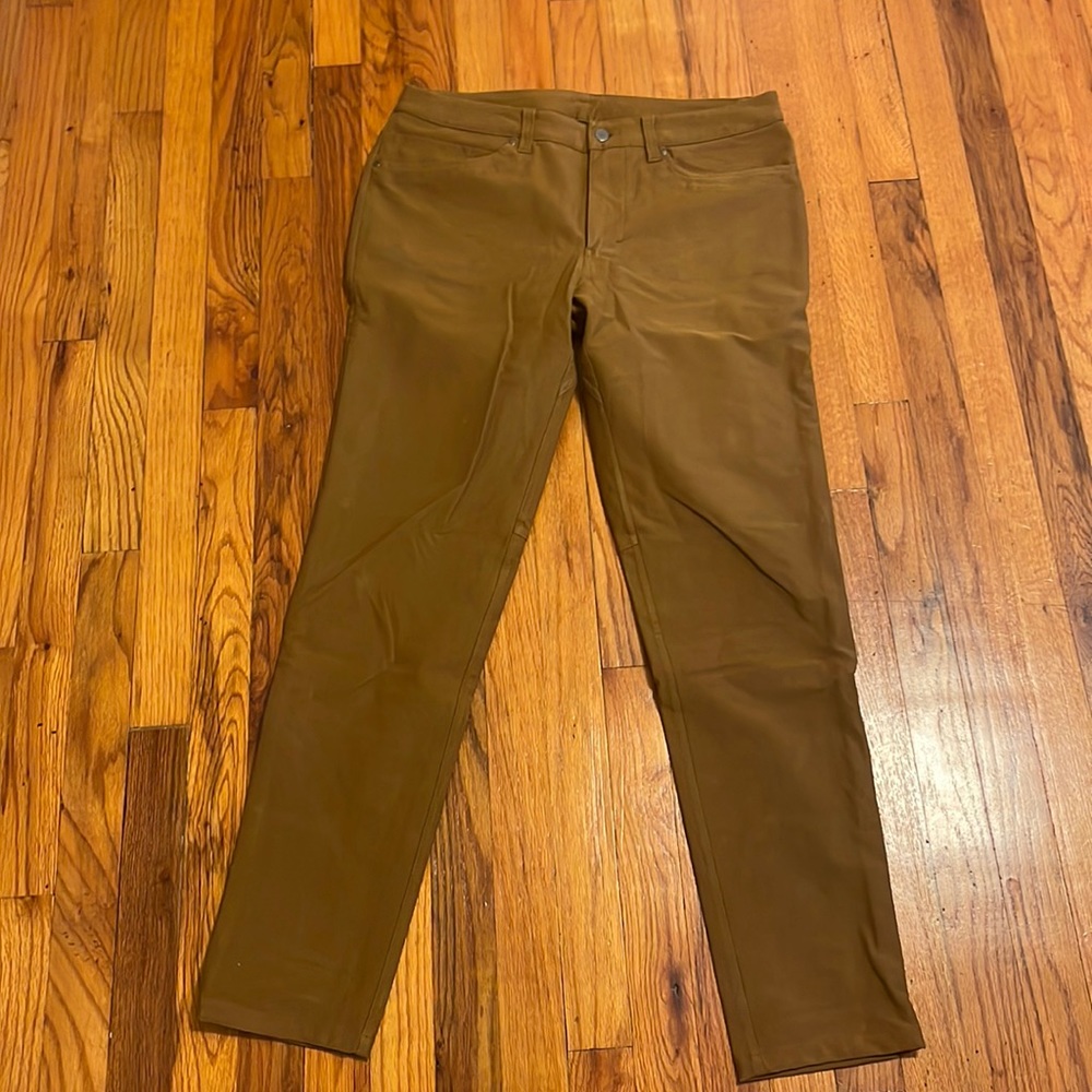 Lululemon commission pants 33x32